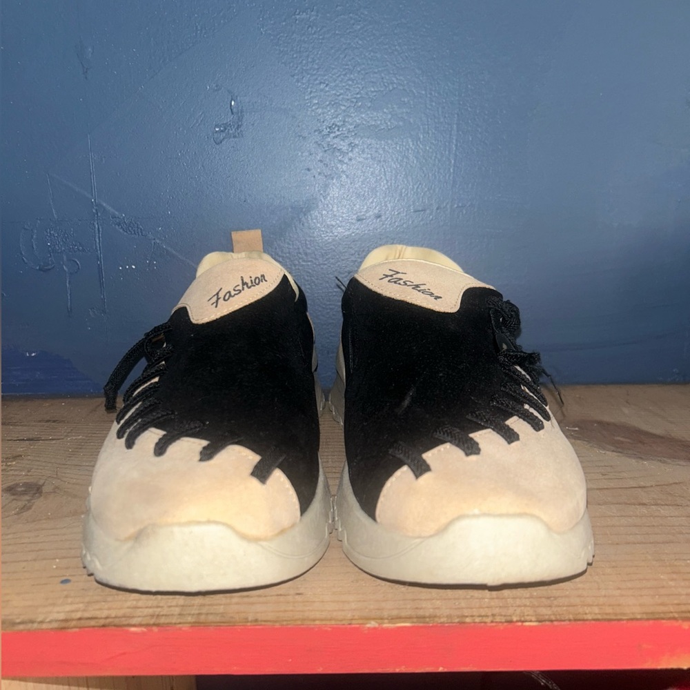 Casual Sneakers